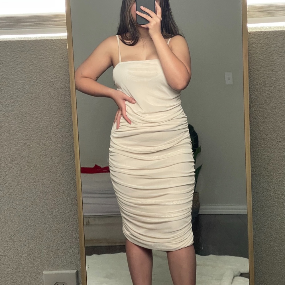 Prettylittlething ruched midi dress